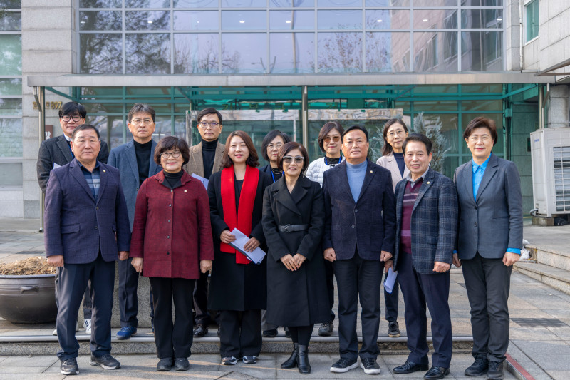 '제280회 임시회 휴회 중 도시복지위원회 현장활동-강북구 보건소' 게시글의 사진(1) '(게시)250121 제280회 서울특별시 강북구의회 임시회 (휴회 중) (상임위원회 5차) (도시복지위원회) (현장 활동) (81).jpg'