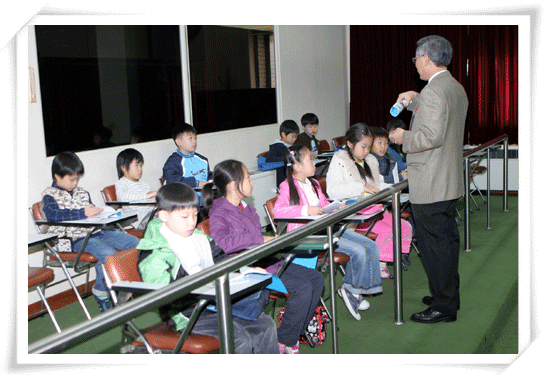 '번동초등학교 학생 방문' 게시글의 사진(1) '견학.gif'