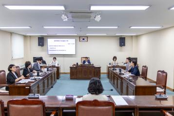 제293회 임시회(휴회 중) 운영위원회 제1차 회의