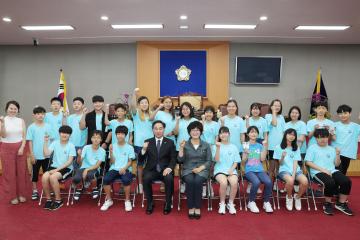 인수초등학교 학생들 강북구의회 견학 체험 활동 