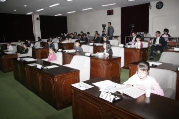 2006년 초등학생모의의회(사진게시)